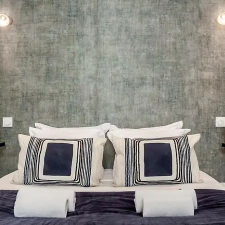 A11#republiquemarais1bedroomparis03ac アパート パリ